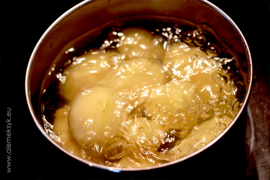 casserole-gotowanie-ziemniakow