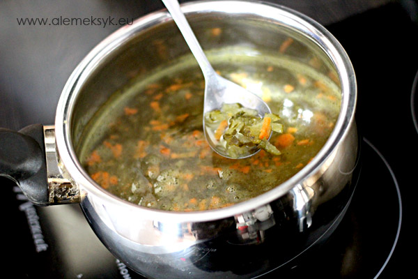 003-zupa-ogorkowa-gotowanie