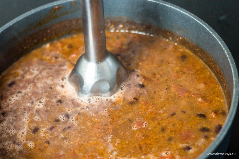 zupa meksykanska z czarnej fasoli 17