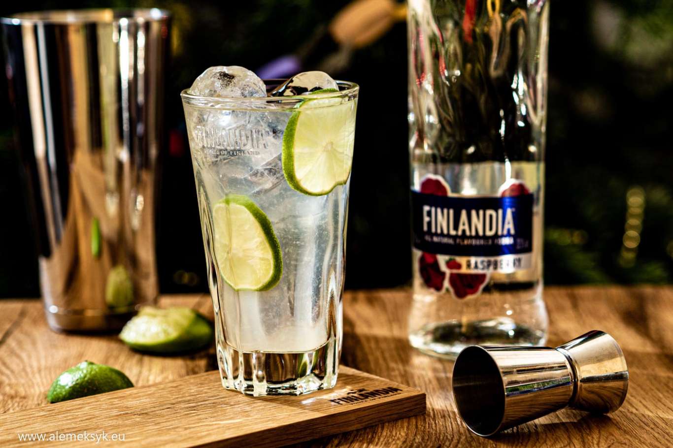 Finlandia Raspberries Lemonade - drink na bazie wódki malinowej idealny na letnie orzeźwienie