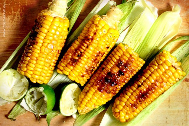 Grillowana kukurydza po meksykańsku