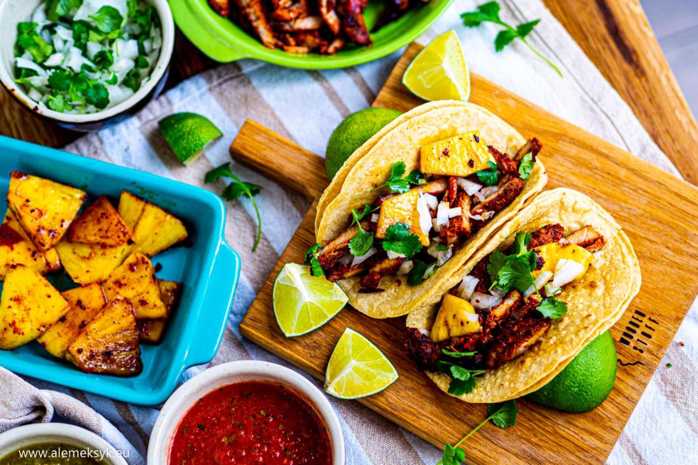 Tacos al Pastor w wersji domowej - czyli przepis na wypasionego meksykańskiego klasyka z wieprzowiną w roli głównej
