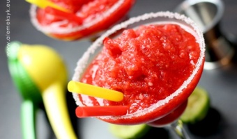 Margarita truskawkowa mrożona / Frozen strawberry margarita