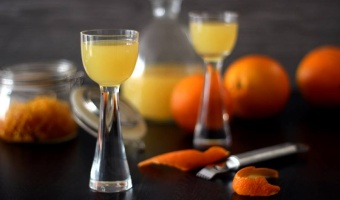 Przepis na domowy likier pomarańczowy