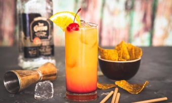 Drink Tequila Sunrise historia prawdziwa – wersja oryginalna i aktualna