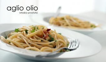 Spaghetti aglio olio czyli makaron z czosnkiem, pietruszką i oliwą