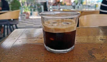 Freddo espresso - przepis na grecką kawę mrożoną