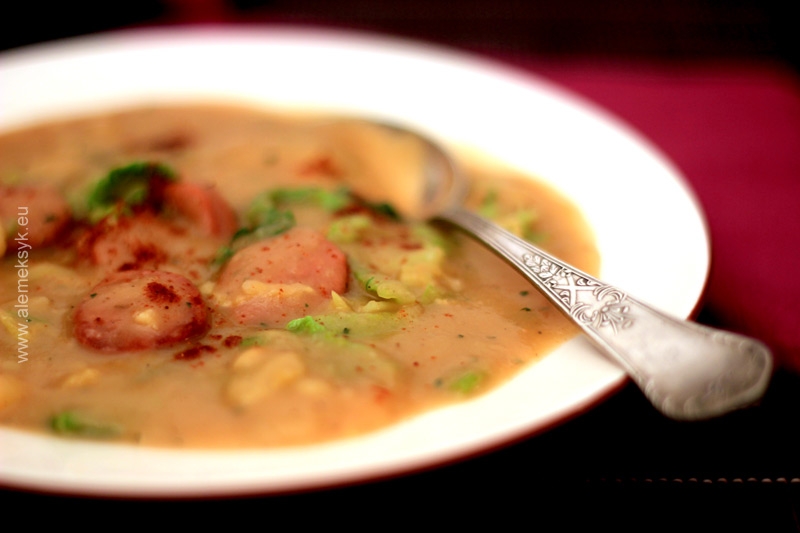 Pikantny krem ziemniaczany z chorizo