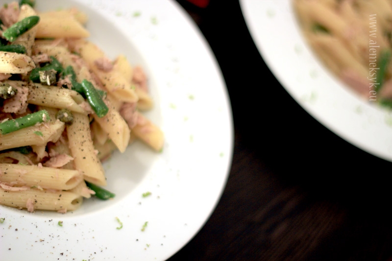 Penne z tuńczykiem i kaparami