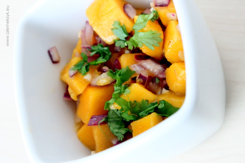 Salsa mango pico de gallo
