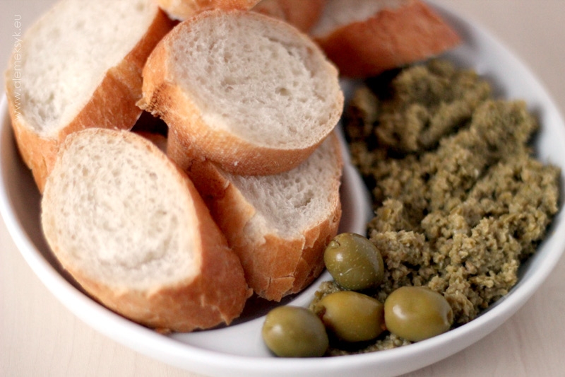 Tapenade z zielonych oliwek