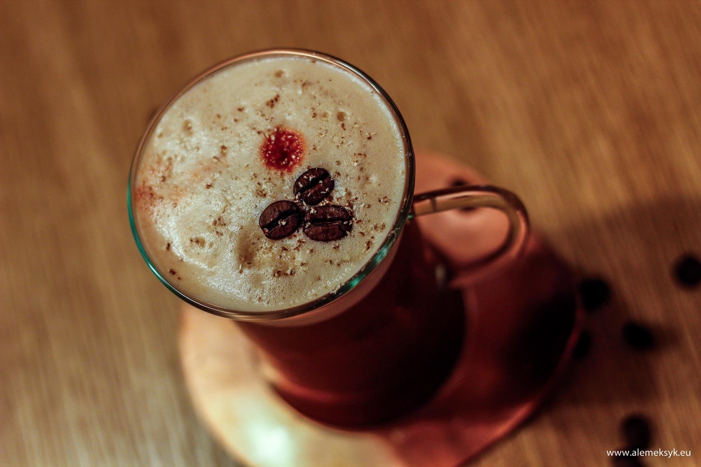 Espresso Martini nieco inaczej – drink o subtelnym smaku kawy i ziół