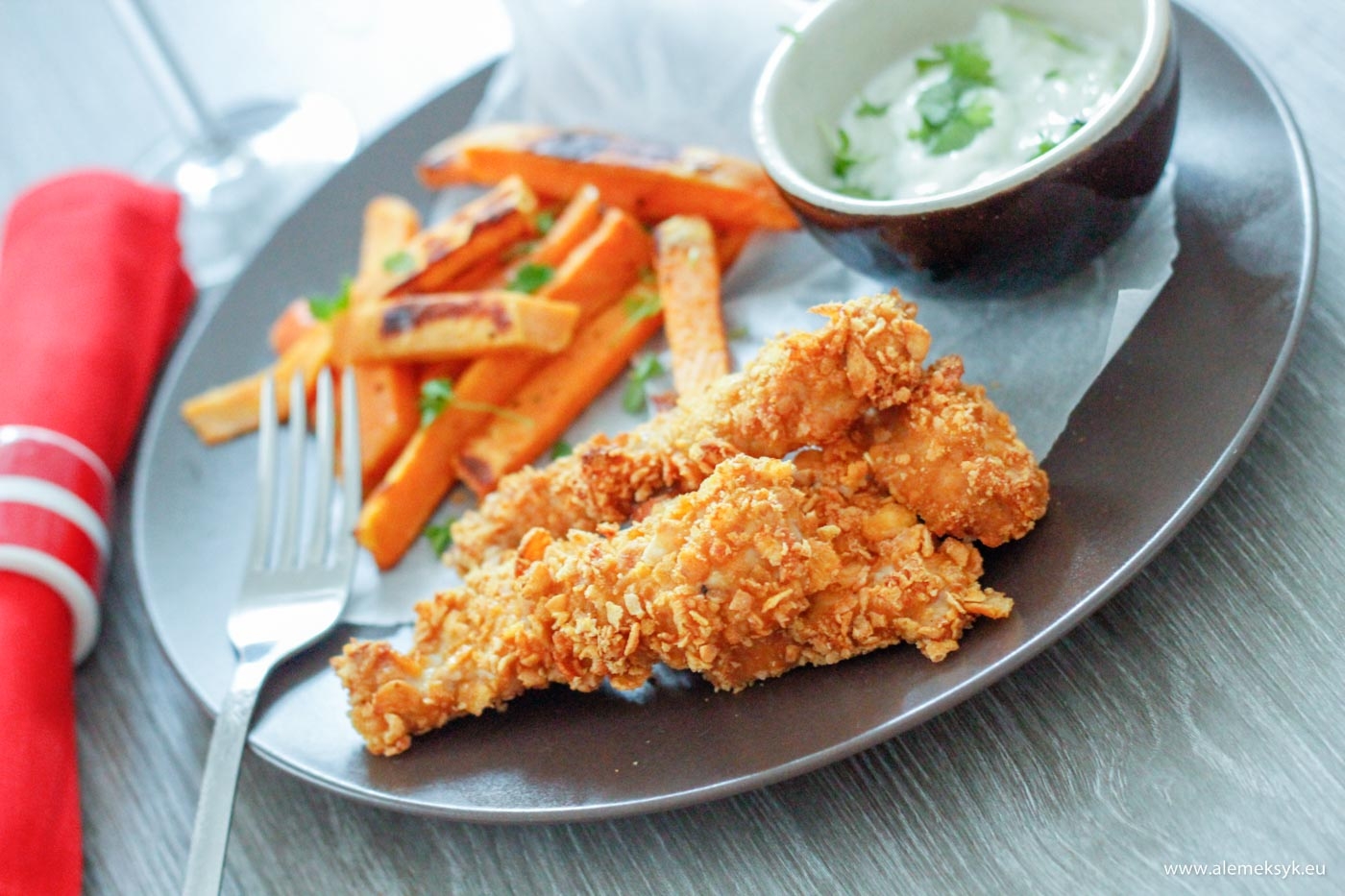 Nuggetsy z piekarnika – prosty i zdrowy przepis na piersi z kurczaka lub indyka