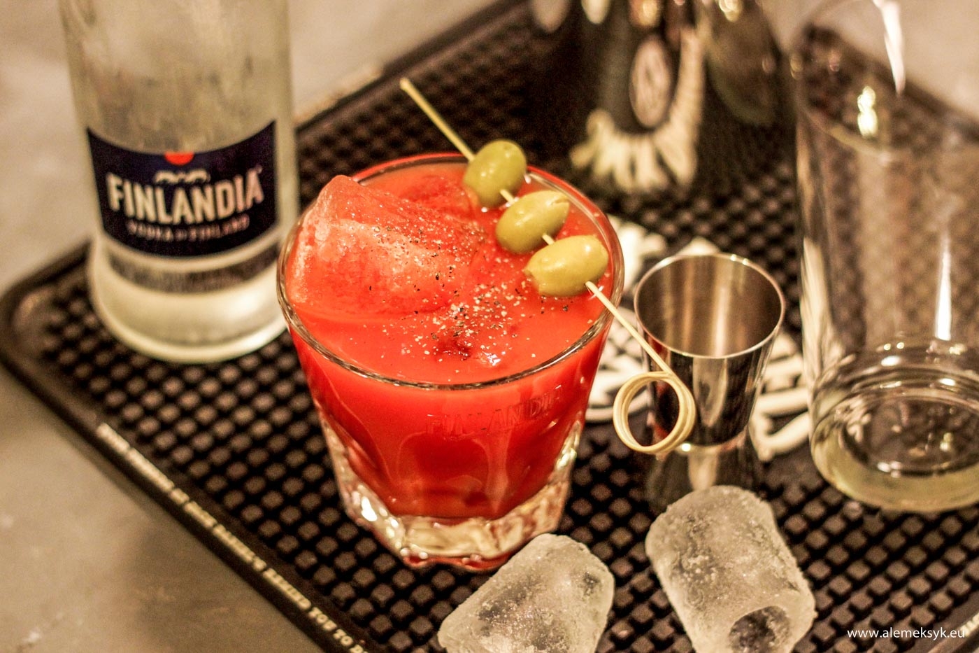 Bloody Mary – pijana królowa pomidorowa znana również jako Krwawa Marysia