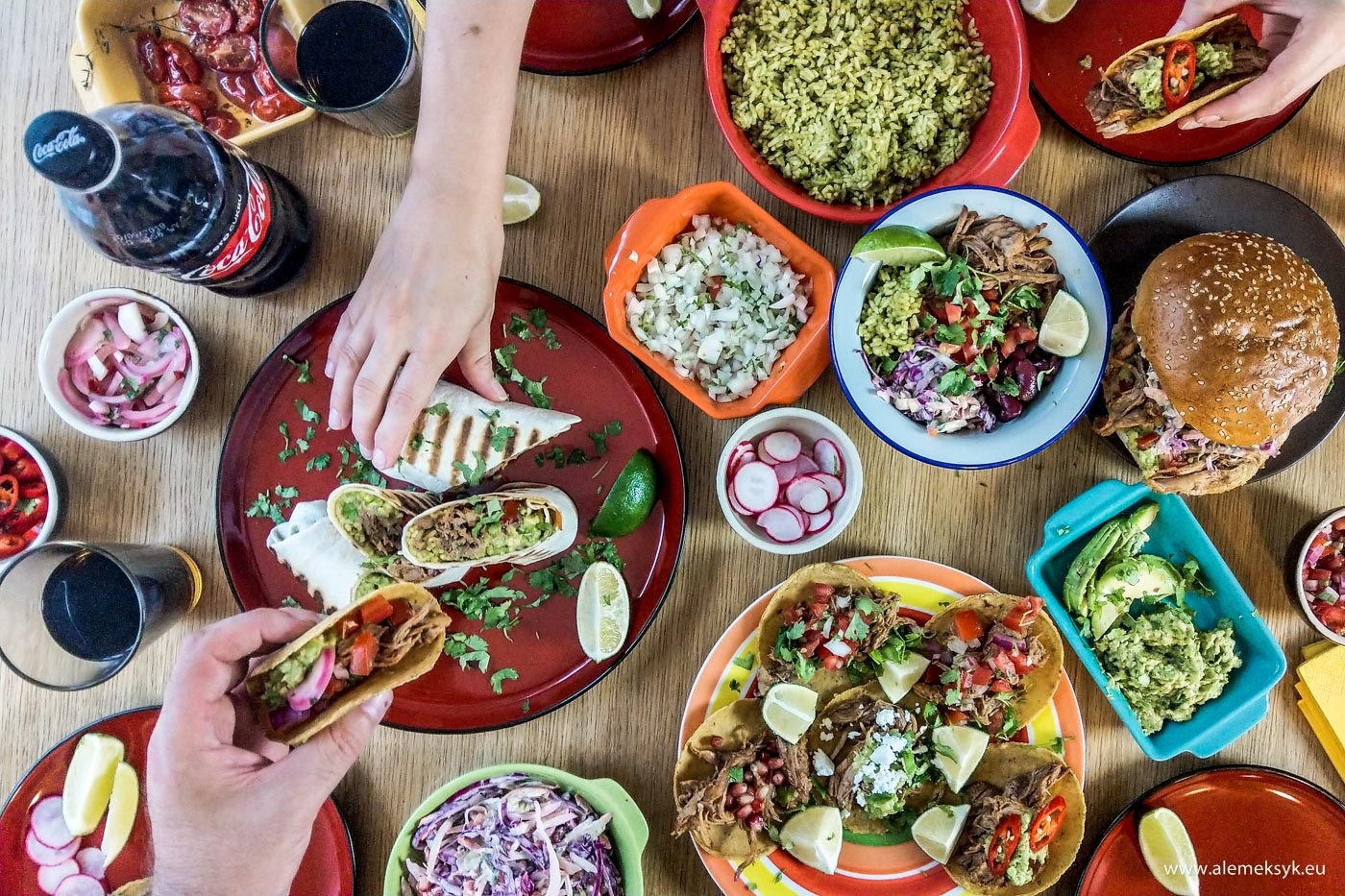 Szarpana łopatka wieprzowa z chipotle – meksykański „slow food” na kilka sposobów podania