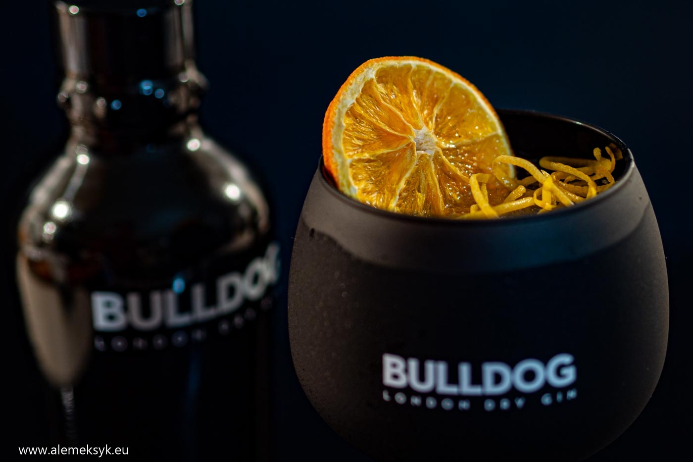Bulldog Gin i kordiał grapefruitowy – rewelacyjny twist na bazie koktajlu Tom Collins