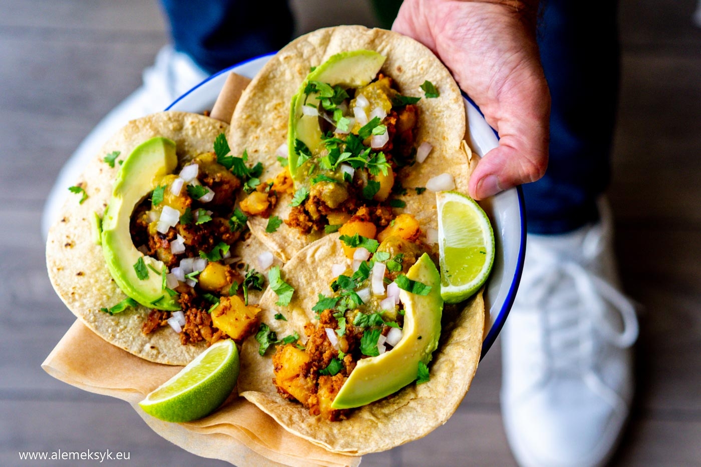 Przepis na tacos z ziemniakami i chorizo – tacos de chorizo con papas