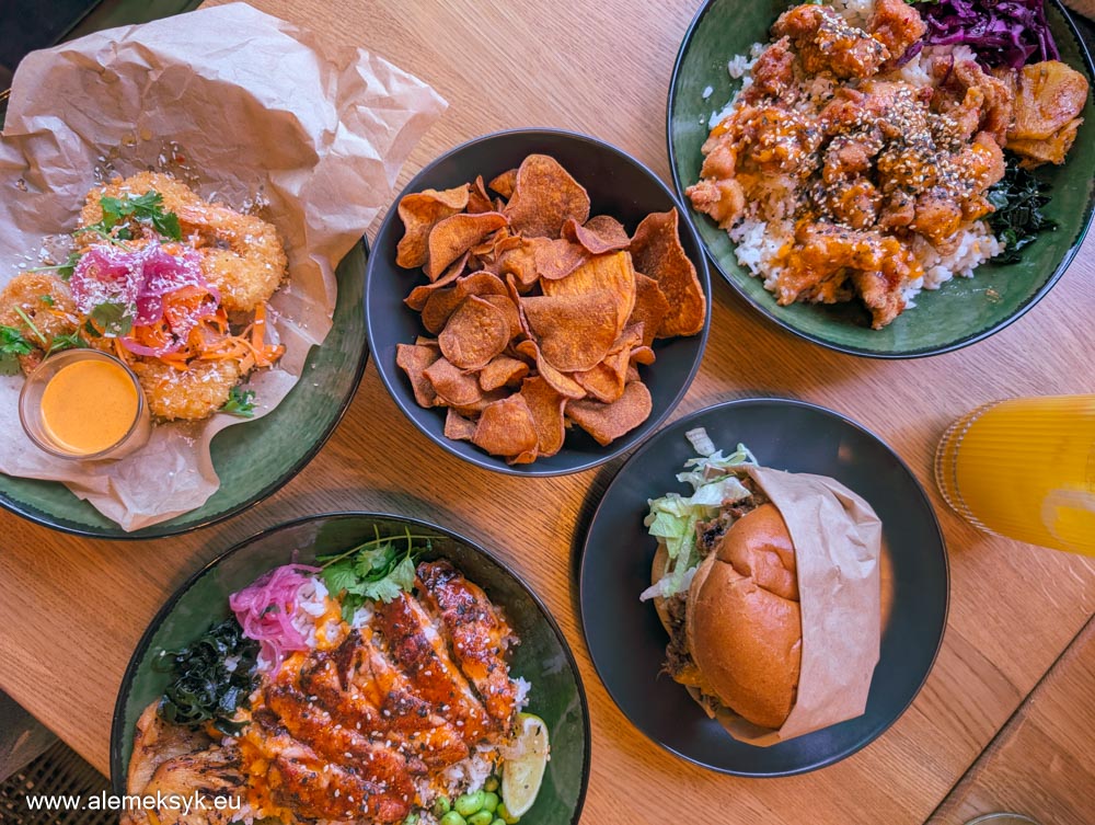 Moa Pacific Food w Warszawie – świetne i kolorowe menu hawajskie