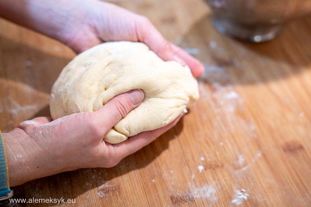 przepis na cynamonki