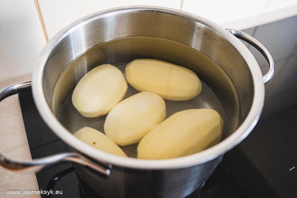 sałatka śledziowa po meksykańsku