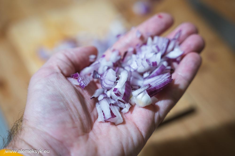 sałatka śledziowa po meksykańsku