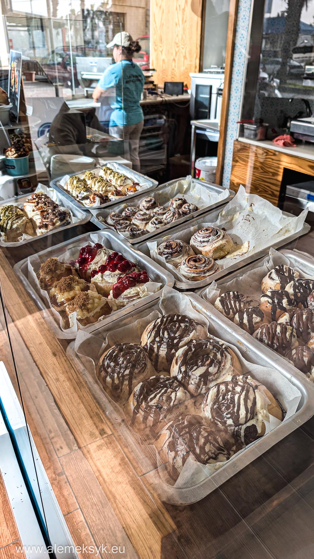 cinnabon-sliema-gzira-malta-5