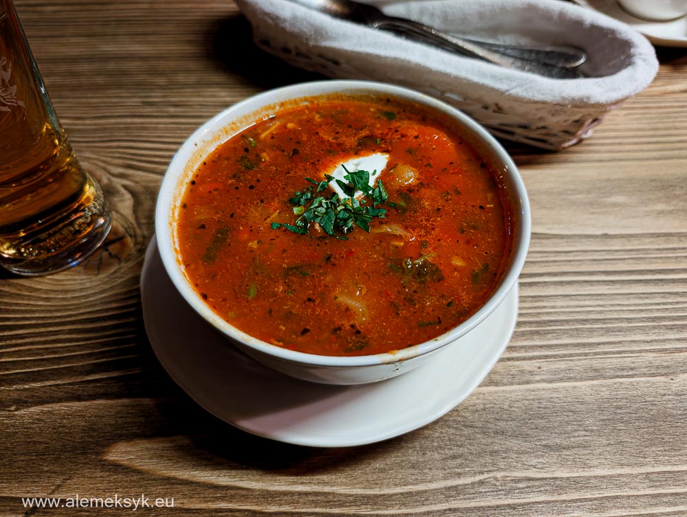karmuszka zupa warmińska z mięsem kapustą i fasolą