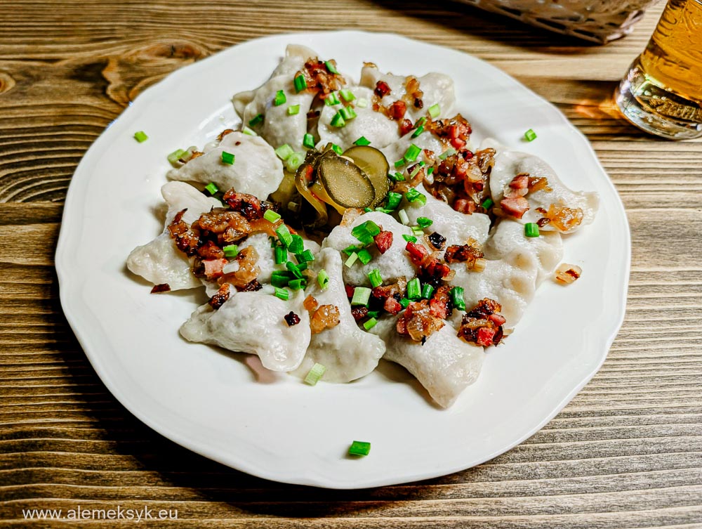 dzyndzałki warmińskie z okrasą tradycyjne danie regionalne